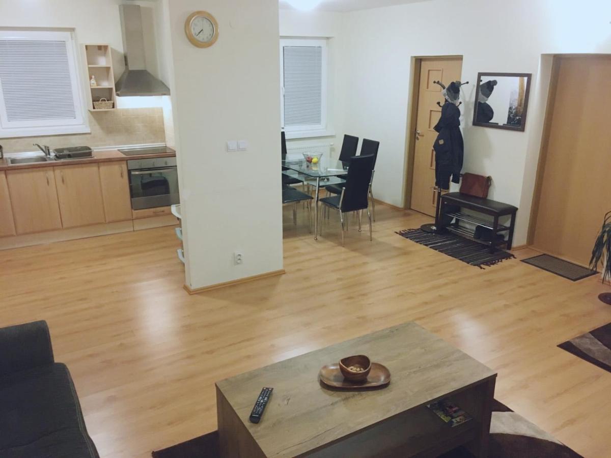 Mountain Village Apartment Pinewood *** Vyšné Ružbachy Kültér fotó
