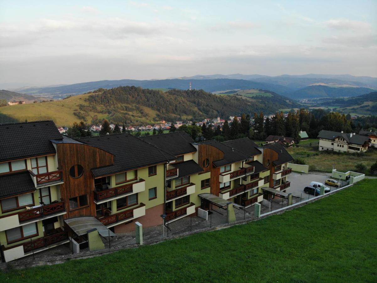 Mountain Village Apartment Pinewood *** Vyšné Ružbachy Kültér fotó